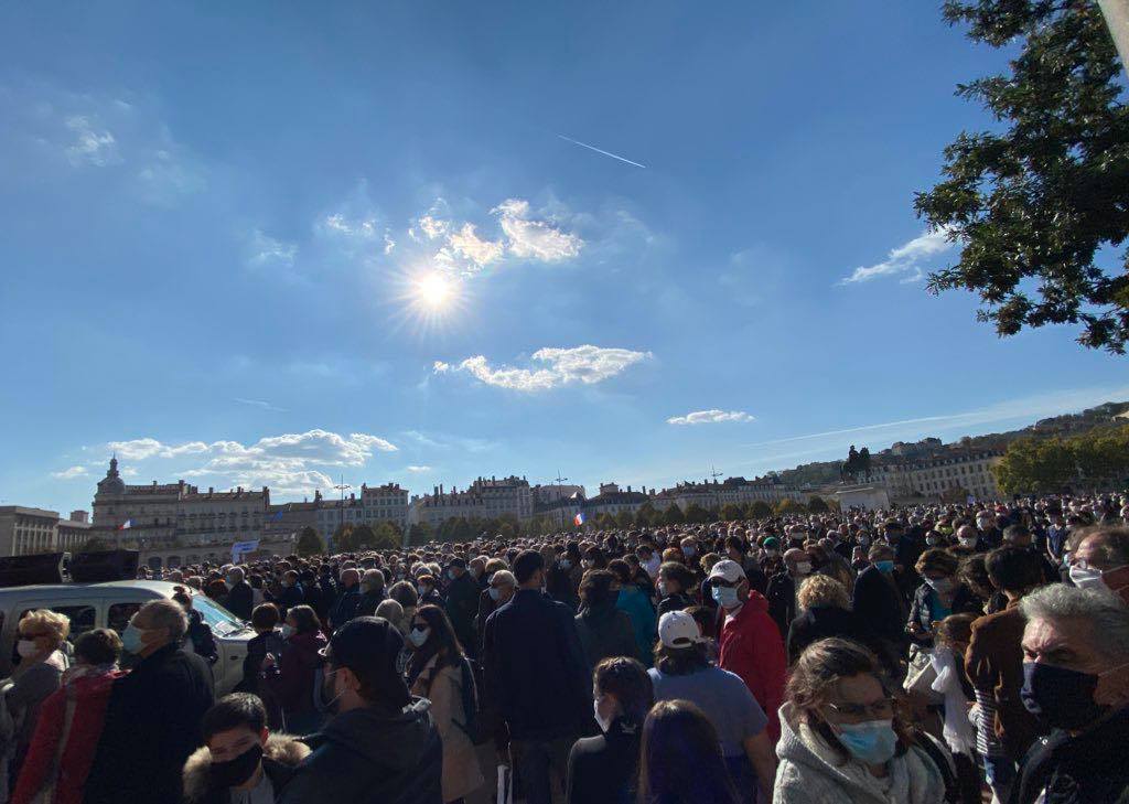 Rassemblement en hommage à Samuel Paty